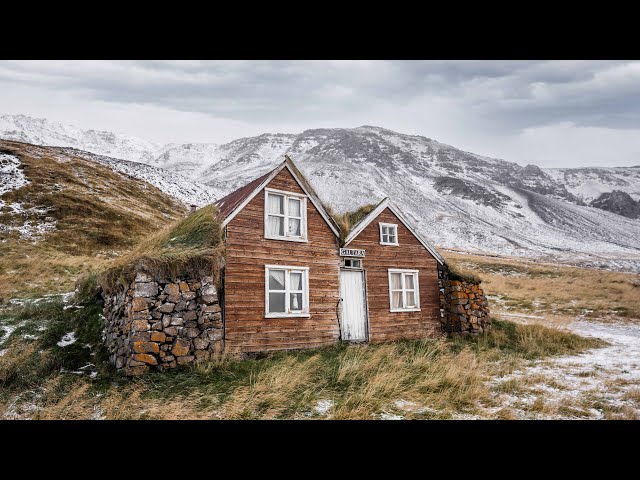 Exploring an ABANDONED Viking House | Everything Left Inside