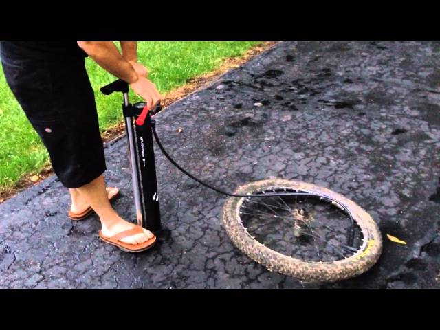 Bontrager Flash Charger Tubeless Ready Floor Pump Test