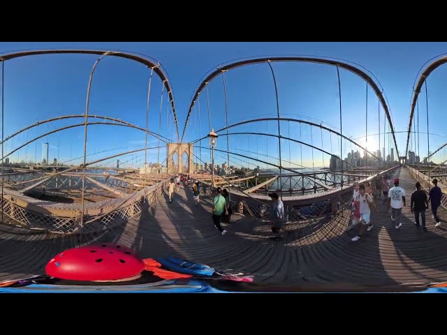 Walking Across the Brooklyn Bridge in 360° | 2024 Ultimate Virtual Tour