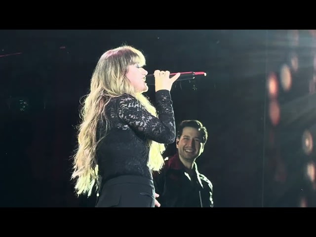 Kelly Clarkson performs Already Gone in Atlantic City, NJ on 5/11/24.
