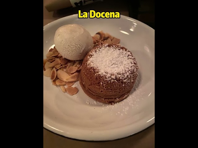 Mexican Seafood Restaurant La Docena 01