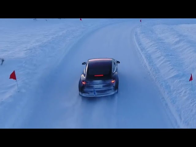 Snow Laps In Tesla Model 3 ❄️🌨️🎄