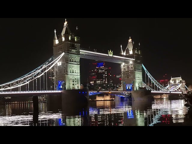 Tower Bridge. London. UK. City Soundscape. 4K