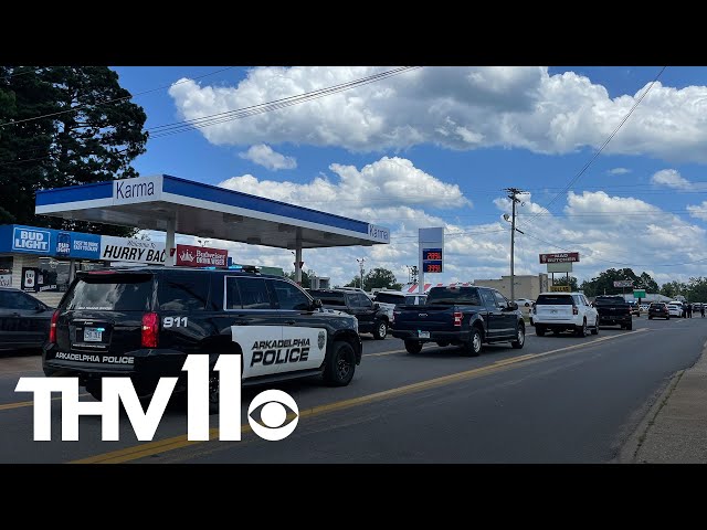 Multiple victims shot outside Arkansas grocery store, authorities confirm