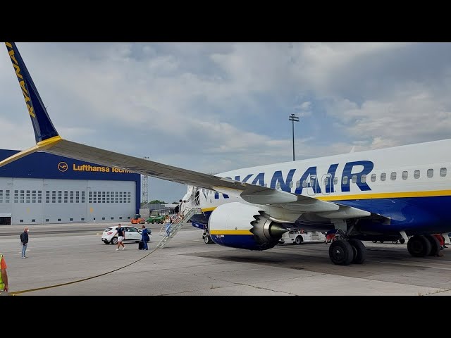 Bari to Sofia | RYANAIR (BUZZ) | TRIP REPORT | Boeing 737 MAX 8 |#TripReport #Ryanair #Boeing737MAX8