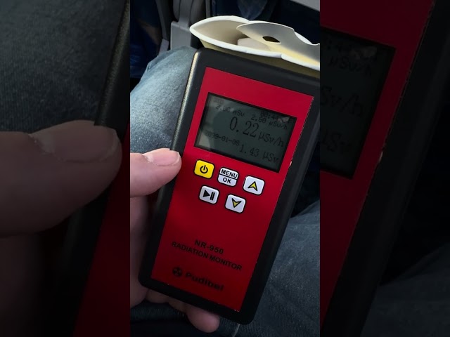 Radiation Monitor: Airplane Takeoff First 20 Minutes (NR-950 Pudibei) | 飞机起飞阶段的辐射变化