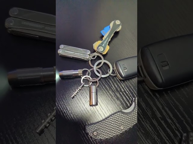 #EDC Keychain & Knife Setup with Tritium Locators