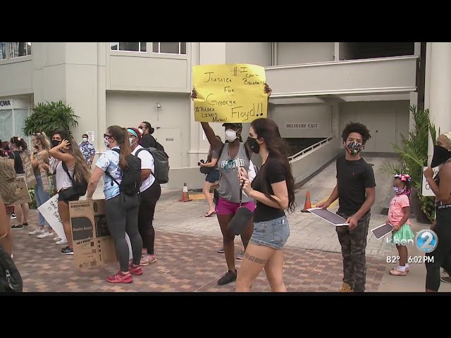 Many on Oahu march to protest the death of George Floyd