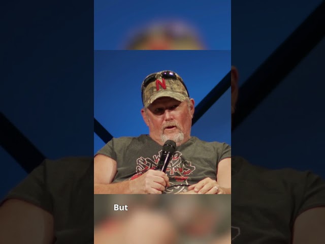 "He Thought His Wife Was Just Getting Fat..." Larry the Cable Guy Is at It Again!