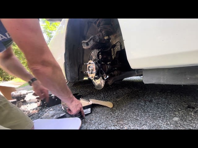 Rotors and Pads - Honda Civic (How To / Install)