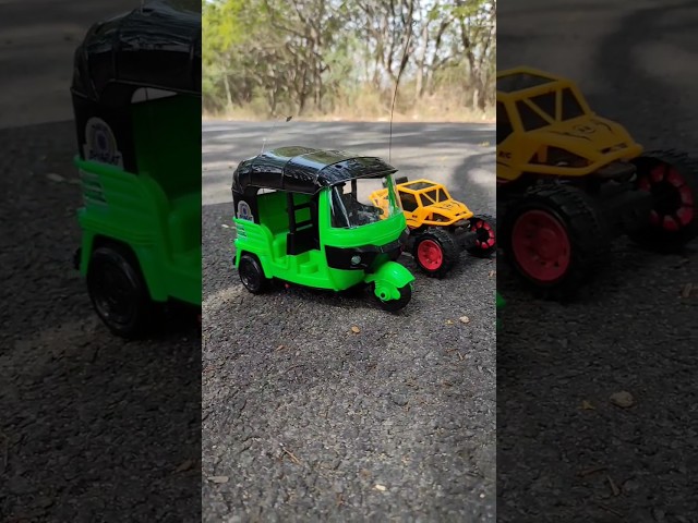 Crawler and Auto Rickshaw #shorts tractor bi hai 🤣