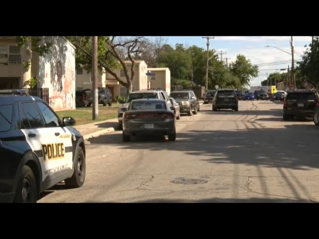 Attempted robbery on West Side leads to 12 detained, 2 arrested, SAPD says