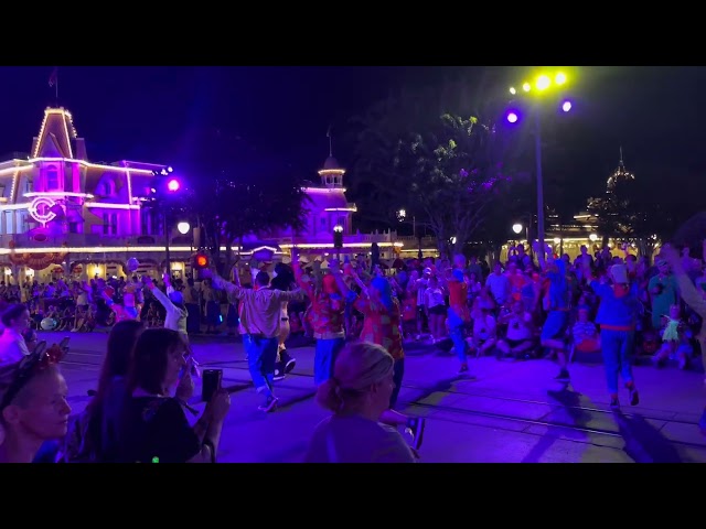 ￼ Disney world Max Powerline ￼Dance Party Mickey’s Not So Scary Halloween Party ￼2023