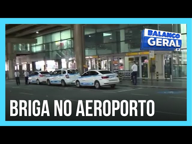 Motoristas de táxi e de carro por aplicativo se envolvem em confusão no Aeroporto de Guarulhos