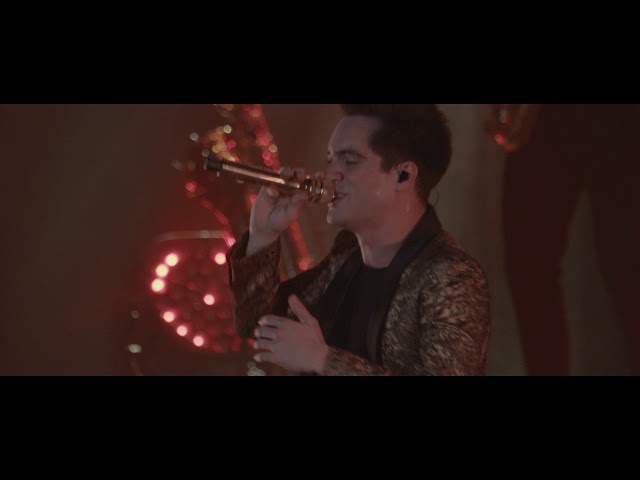 Panic! At The Disco - A Fever You Can't Sweat Out Medley (Live) [from the Death Of A Bachelor Tour]