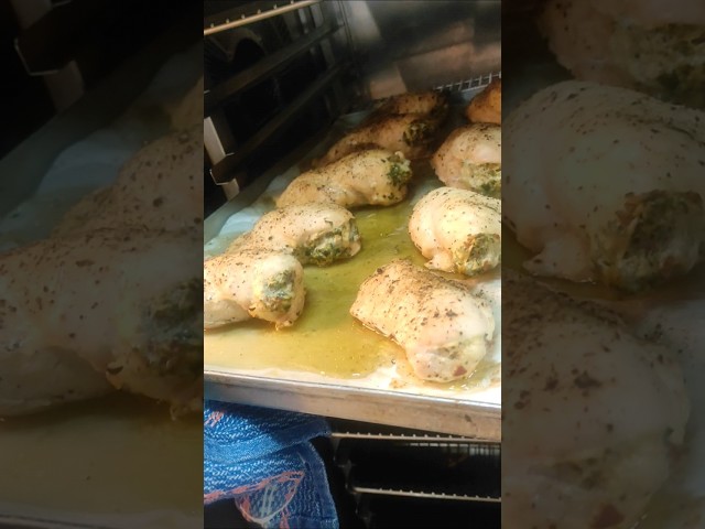 Stuffed chickenbreast#honey #grainmustard#spinach#mushroom#chicken #brocoli #tomato #trendingshorts