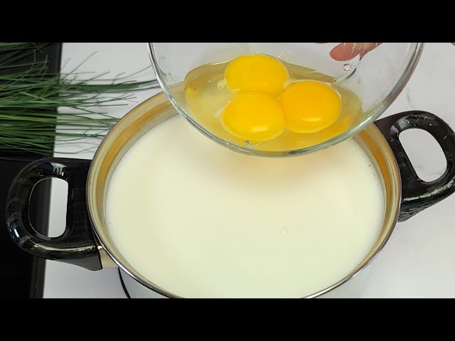 Gießen Sie ein Ei in kochende Milch ❗   Ich kaufe es nicht mehr im Laden  Nur 3 Zutaten  Nur wenige