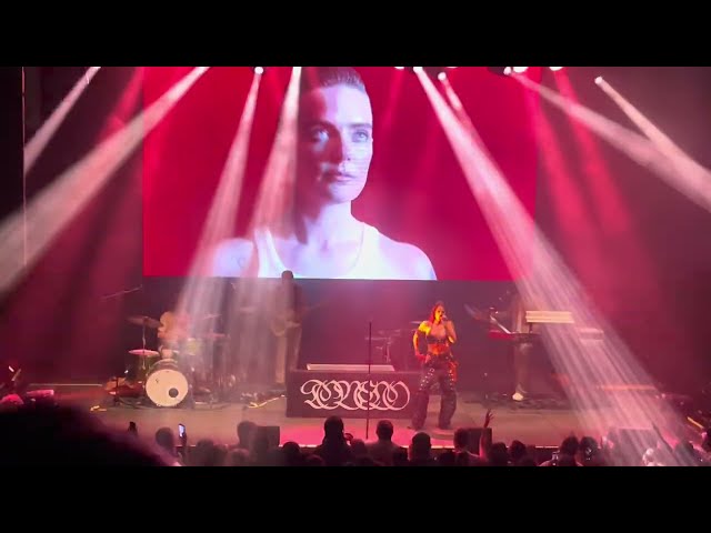 Tove Lo - Elevator Eyes Live at Roundhouse Sydney July 25 2023 Dirt Femme Tour Unreleased New Song