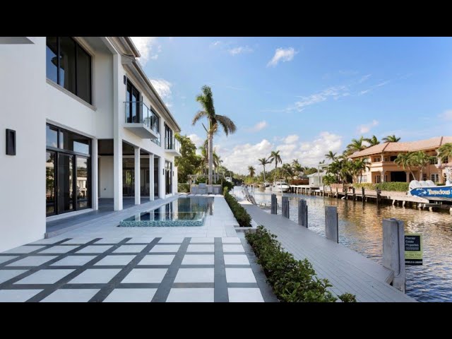Luxury Waterfront Living in Boca Raton's Harbour East