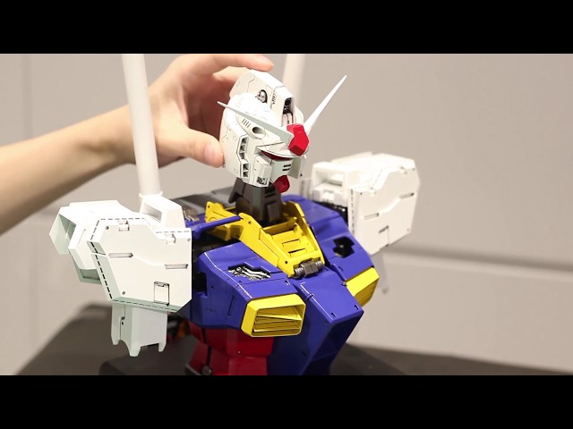 How to paint : Gundam with Molotow Premium and Liquid chrome with Jacky Chan