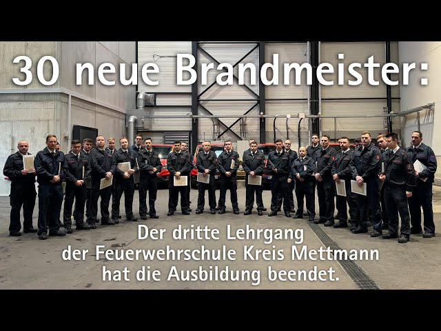 Der dritte Lehrgang der Feuerwehrschule Kreis Mettmann hat die Ausbildung beendet