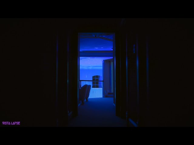 Blue Halls - Vista Lapse