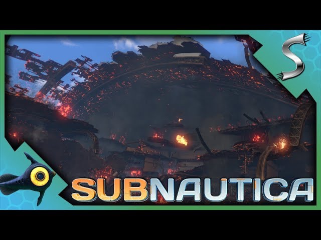 EXPLORING THE AURORA & GETTING PRAWNSUIT FRAGMENTS! - Subnautica [Gameplay E8]