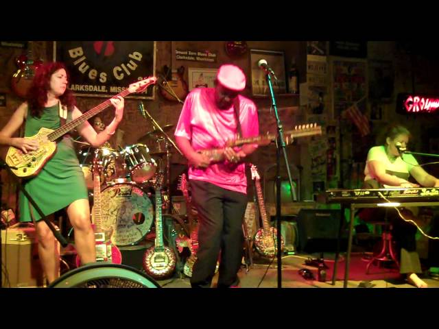 Super Chikan: Yard Boy Blues @Ground Zero Club ( Aug 2011)