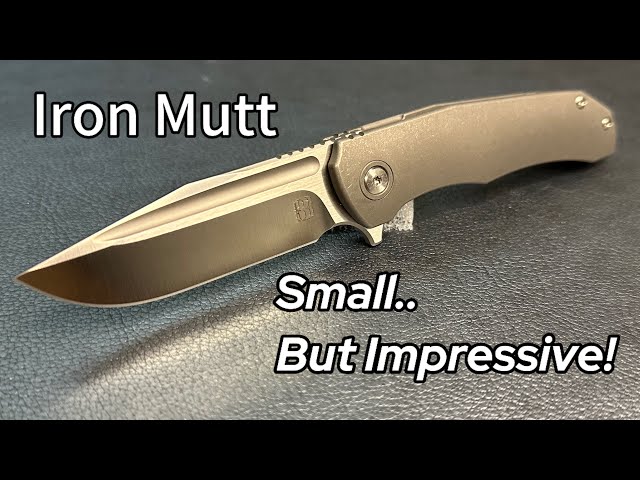 Unboxing the Berg Blades Iron Mutt.. Smaller than I thought..