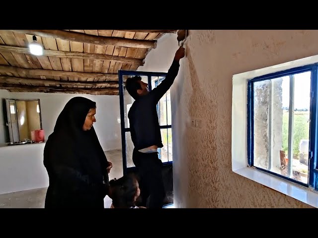 Painting the house of a nomadic widower with his daughter and the final steps to welcome Ainaz