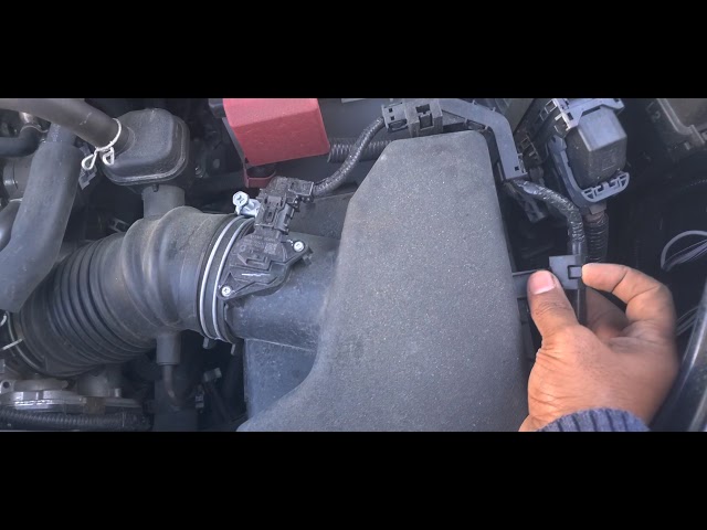2020 Toyota Rav4 air filter how-to remove/replace  DIY