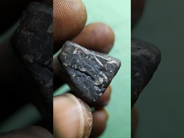 magnetic  TEST  really strong 💪 😳 meteorite ✨