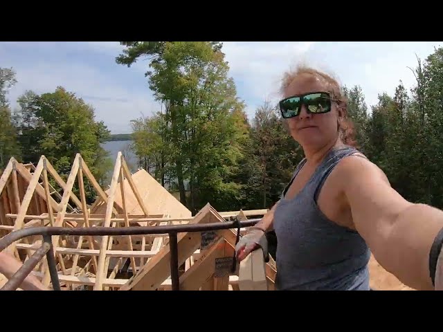 Lakehouse Build - EP27 - Dormer Roof and More Trusses!