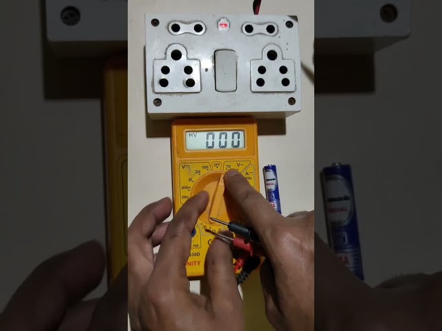 Digital multimeter से AC Voltage चेक करना सीखें | #Shorts | Abc electronics