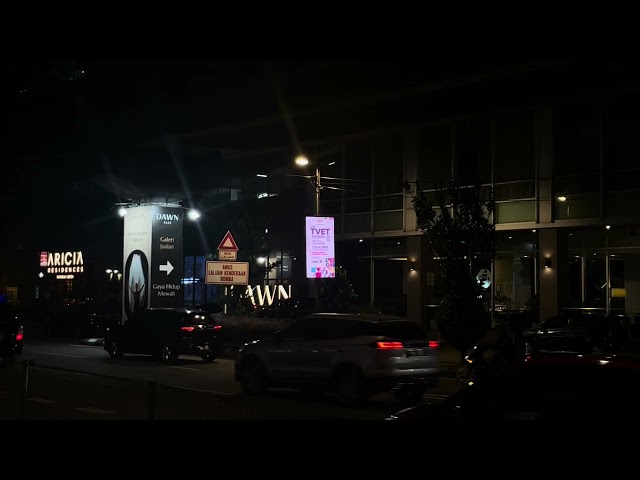 KL Nearby The Chow Kit An Ormond Hotel LED Display Ads Along Jalan Tuanku Abdul Rahman DOOH Ads