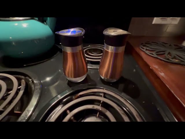 Juvale Stainless Steel Copper Salt and Pepper Shakers Set with Glass Bottom, Screw-Off Caps