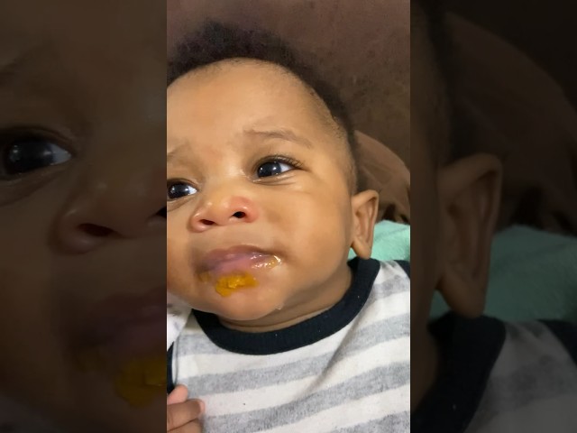 Tasting butternut for the first time @ 6 months 🫠 #babyeating #baby #6monthbabyfoods