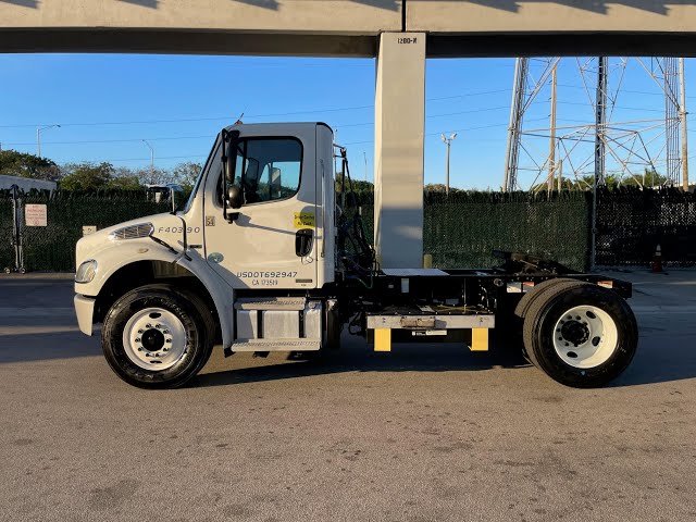 2011 Freightliner M2 106 Business Class Day Cab Truck for sale, 325HP Stock # TRCK8571