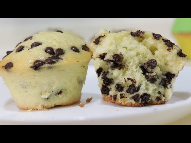 Chocolate Chips Cupcakes/Muffins--Cooking A Dream