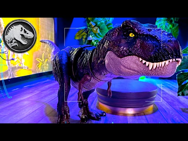 Jurassic T-Rex ganha vida no museu! | JURASSIC WORLD