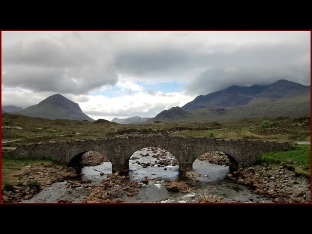 Isle of Skye Scotland - Herbe Schönheit am Atlantik - Fairy Pools Old Man of Storr Quiraing
