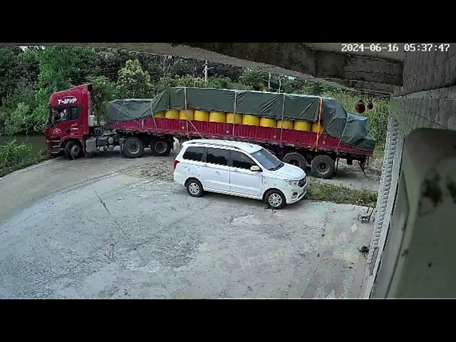 Best Amazing Car/ Truck Fails Compilation 2024 - Dashcam Crashes Idiots On Road - Bad Driving Fail