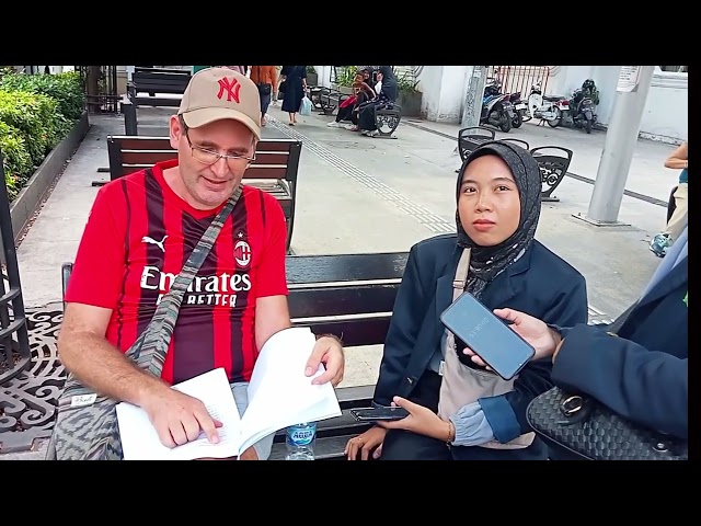 ENGLISH CLASS PROJECT INTERVIEW FOREIGNERS GROUP 8 || EFDC 2C3