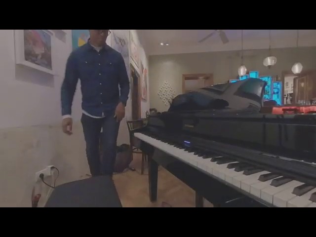 VR180 | Ray on Piano / Keys
