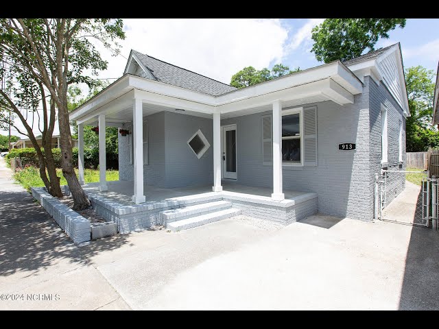 Homes for sale - 913 Campbell Street, Wilmington, NC 28401