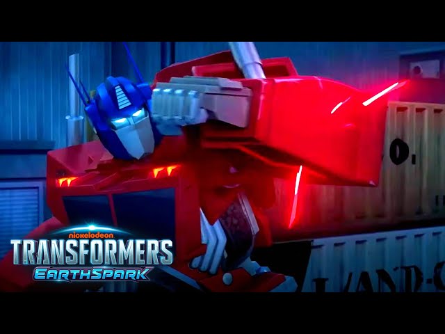 Snap out of it Optimus! | Transformers: EarthSpark | Animation | Transformers Official