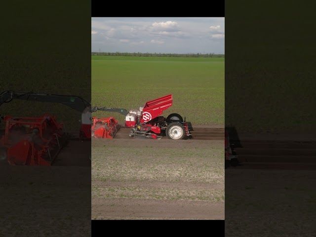 New Holland T8.435 planting potato 🥔