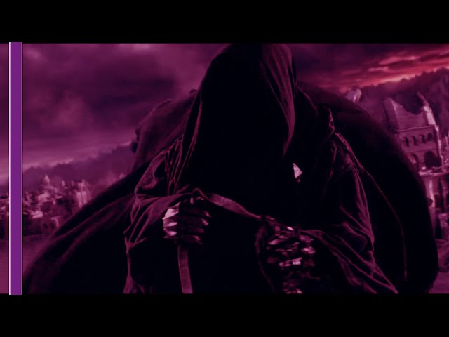 Nazgul Witch King of Angmar flying over the city