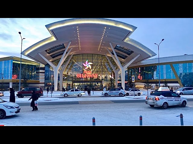 Самый большой торговый центр в Казахстане MegaSilkWay Астана. Новогодний вечер в ТРЦ