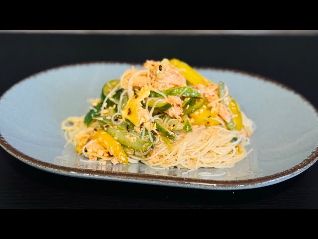 Mouthwatering Glass noodle with salmon and vegetables | Cellophane noodles | Fensi